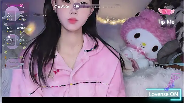 Snapshot of O0_0Q chatting on December 21, 7:06 pm O0 0Q online show from December 21, 7:06 pm