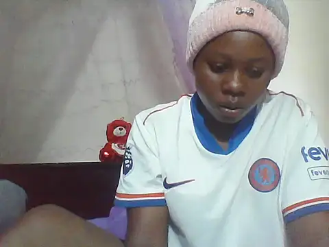 Snapshot of EBONYVANILLA02 chatting on March 1, 5:20 am EBONYVANILLA02 online show from March 1, 5:20 am