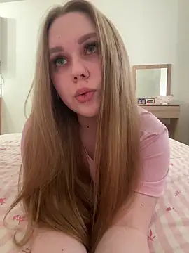 Marylallka5 online show from April 27, 7:17 am