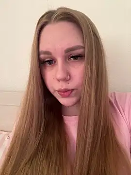Marylallka5 online show from May 8, 7:03 am