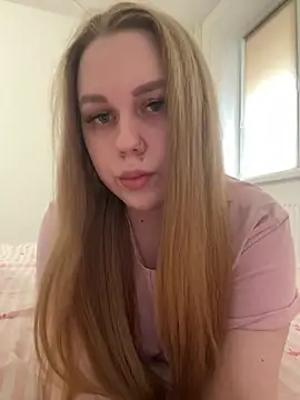 Marylallka5 online show from May 12, 2:14 pm