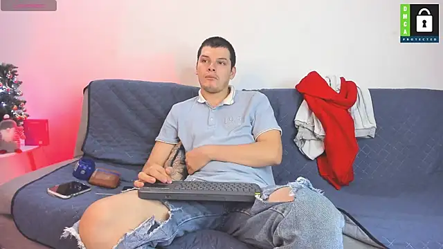  Ottis  online show from December 15, 11:42 pm