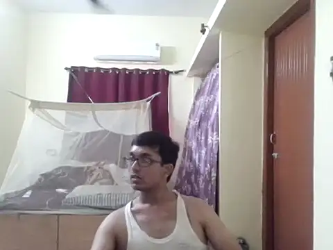 THE NAKED BOY online show from February 23, 4:43 am