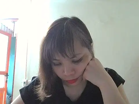 Snapshot of Angela-Eira chatting on October 1, 8:53 am Angela-Eira online show from October 1, 8:53 am