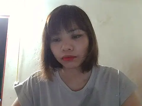 Snapshot of Angela-Eira chatting on October 5, 8:51 pm Angela-Eira online show from October 5, 8:51 pm