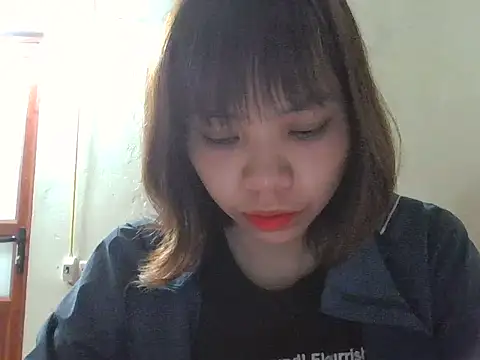 Snapshot of Angela-Eira chatting on October 23, 9:02 pm Angela-Eira online show from October 23, 9:02 pm