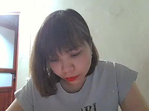 Snapshot of Angela-Eira chatting on October 29, 9:22 am Angela-Eira online show from October 29, 9:22 am