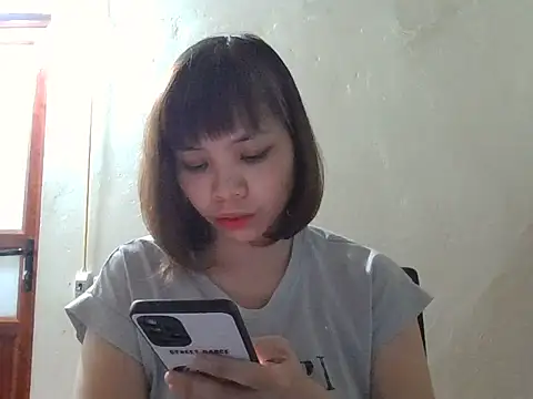 Snapshot of Angela-Eira chatting on November 9, 9:24 pm Angela-Eira online show from November 9, 9:24 pm