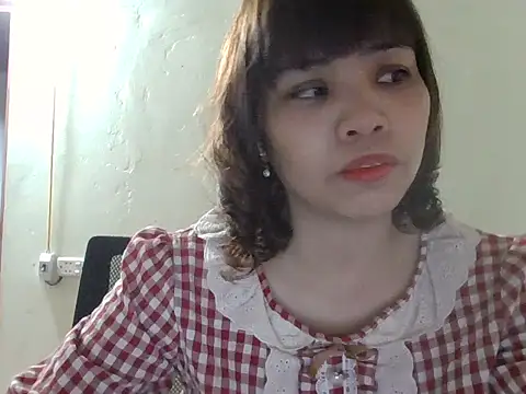 Snapshot of Angela-Eira chatting on December 14, 10:53 am Angela-Eira online show from December 14, 10:53 am