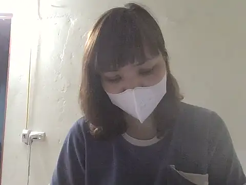 Snapshot of Angela-Eira chatting on April 17, 11:30 pm Angela-Eira online show from April 17, 11:30 pm