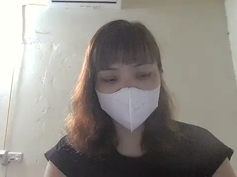 Snapshot of Angela-Eira chatting on April 19, 1:05 am Angela-Eira online show from April 19, 1:05 am