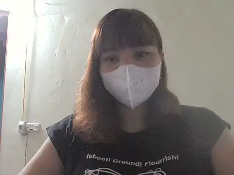 Snapshot of Angela-Eira chatting on April 23, 10:25 am Angela-Eira online show from April 23, 10:25 am
