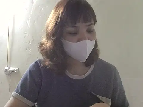 Snapshot of Angela-Eira chatting on May 1, 5:06 pm Angela-Eira online show from May 1, 5:06 pm