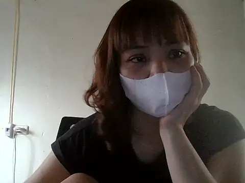 Snapshot of Angela-Eira chatting on May 21, 9:05 am Angela-Eira online show from May 21, 9:05 am