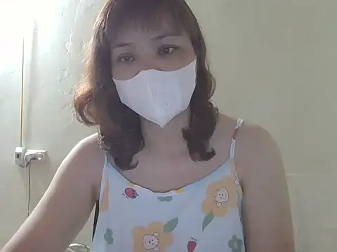 Snapshot of Angela-Eira chatting on May 28, 6:38 pm Angela-Eira online show from May 28, 6:38 pm