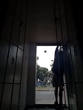 Snapshot of weedmanhot28 chatting on February 8, 1:22 pm weedmanhot28 online show from February 8, 1:22 pm