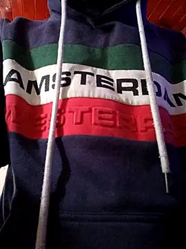 Snapshot of weedmanhot28 chatting on October 25, 8:25 pm weedmanhot28 online show from October 25, 8:25 pm