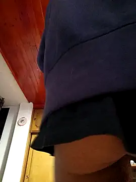 Snapshot of weedmanhot28 chatting on October 29, 1:19 am weedmanhot28 online show from October 29, 1:19 am