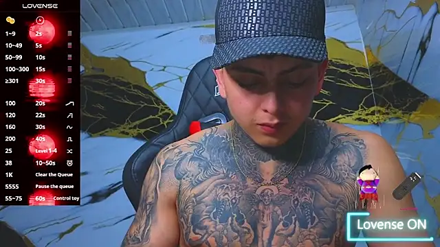 Kevin22 222 online show from October 27, 3:10 am