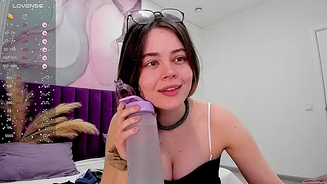 Kelly Cuutie online show from January 25, 8:21 am