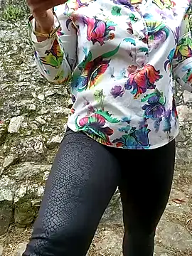 Snapshot of Fulopp15 chatting on December 15, 1:22 pm Fulopp15 online show from December 15, 1:22 pm