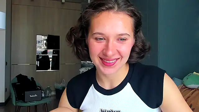 Snapshot of Lilith_lutherlow chatting on October 2, 10:44 am Lilith lutherlow online show from October 2, 10:44 am