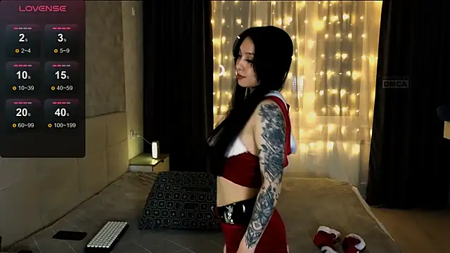 RoxieCrash online show from December 20, 5:20 pm