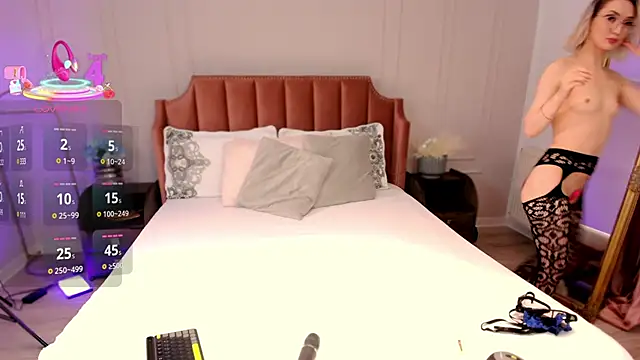 CharmingAnnie online show from March 5, 6:45 pm