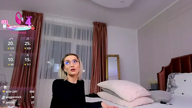 CharmingAnnie online show from March 12, 9:24 pm