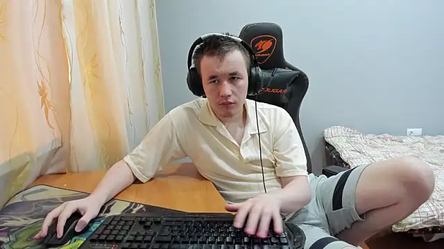 iliaskrislove online show from November 10, 10:25 am