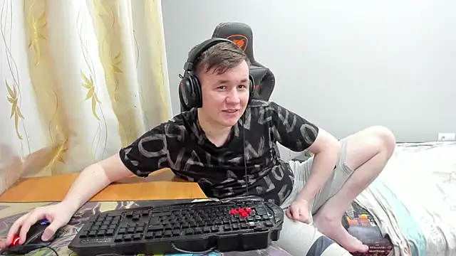 iliaskrislove online show from April 27, 9:57 pm