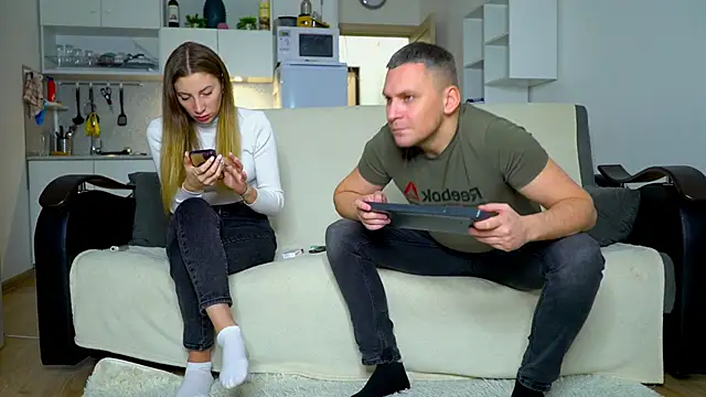 littlesweettifany online show from November 28, 1:14 pm