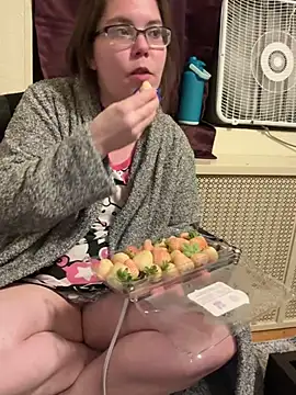 FreakNastyLacie online show from March 16, 1:28 am