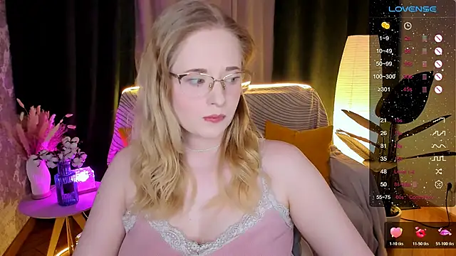 Aemilia  online show from February 5, 8:30 am