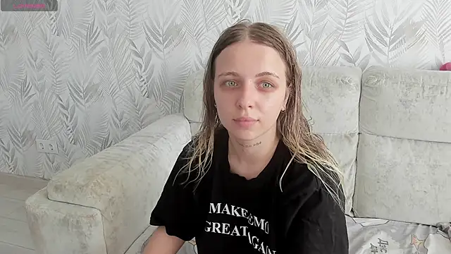 Alice Halle online show from July 25, 2:42 am