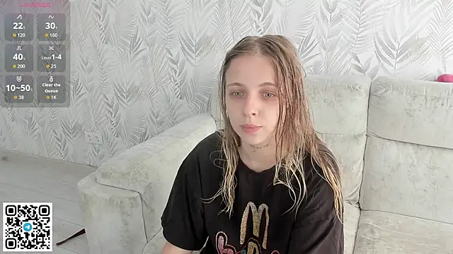Alice Halle online show from August 6, 6:04 am
