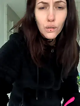 Linalicious online show from February 6, 10:48 am