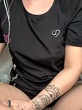 Linalicious online show from March 2, 6:36 am