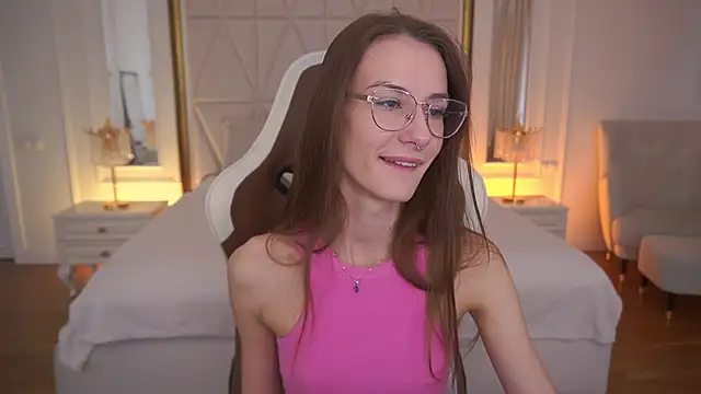 CozyMell online show from February 4, 7:58 am