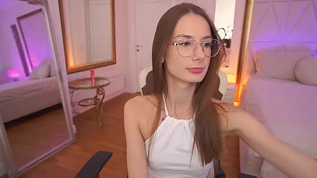 CozyMell online show from March 13, 2:12 pm