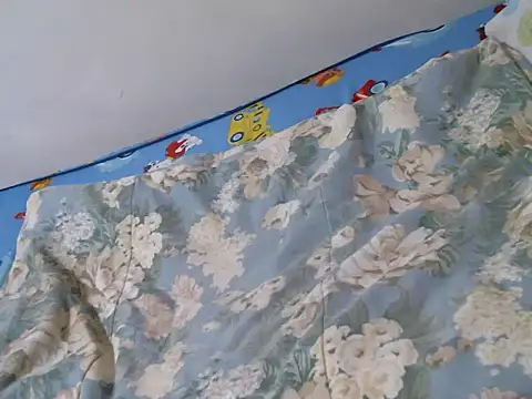 luckieey online show from October 29, 8:05 am