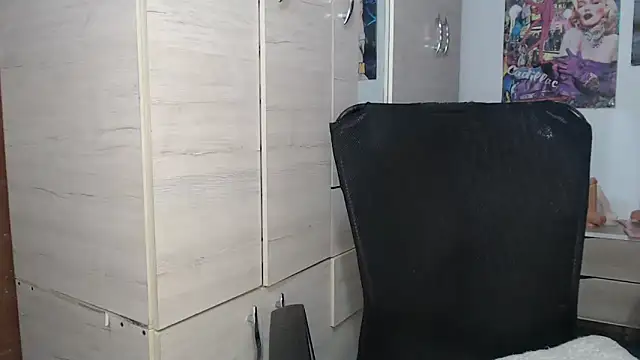 SWEETT CORY online show from November 6, 2:56 am