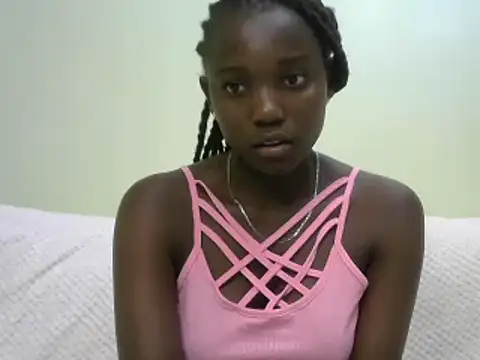 Latiffagodess online show from January 28, 7:10 pm