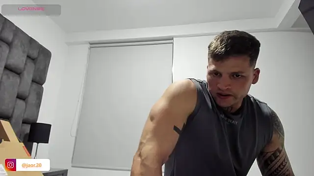 Jaor owens20 online show from November 11, 1:49 am