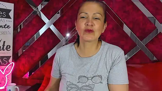 Mulan sexy01 online show from April 7, 8:09 pm