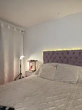 samantha evans2 online show from March 21, 12:15 am