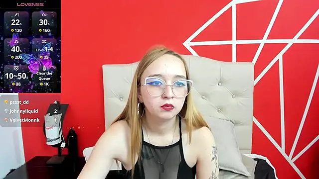 Liaroberts1 online show from January 12, 3:57 pm