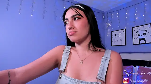 angeel fox online show from January 15, 6:22 am