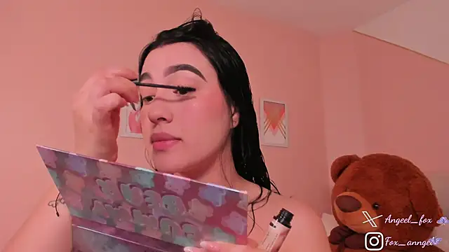 angeel fox online show from October 28, 3:43 am