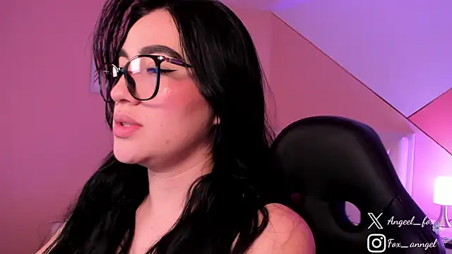 angeel fox online show from February 8, 6:17 am